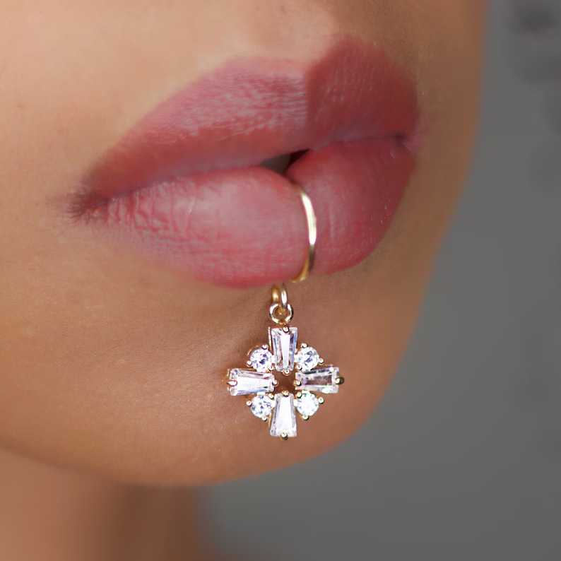Luxury Gold Color Flower Shape - đánh giá và giá Body Jewelry And Earrings
