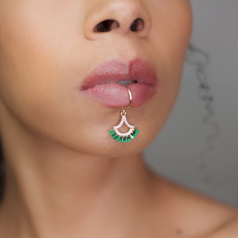 Luxury Gold Color Flower Shape - đánh giá và giá Body Jewelry And Earrings