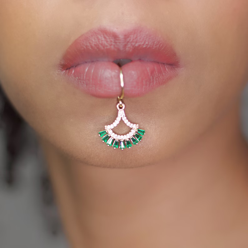 Luxury Gold Color Flower Shape - đánh giá và giá Body Jewelry And Earrings